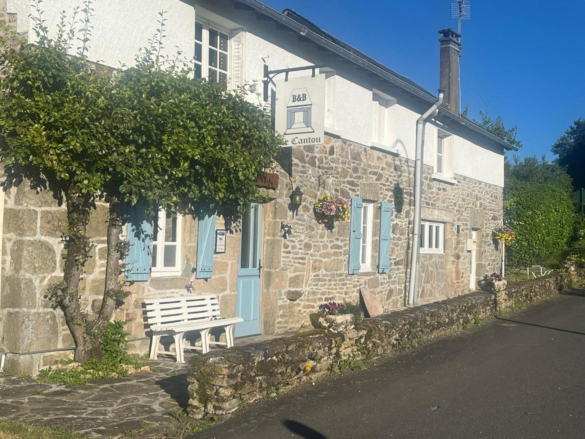 Le Cantou Affieux Esterno foto